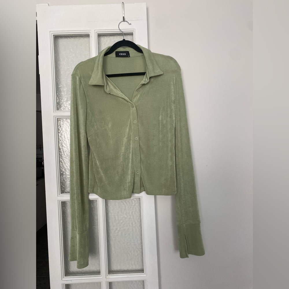 Light Green Button Up Blouse w Bell Sleeves